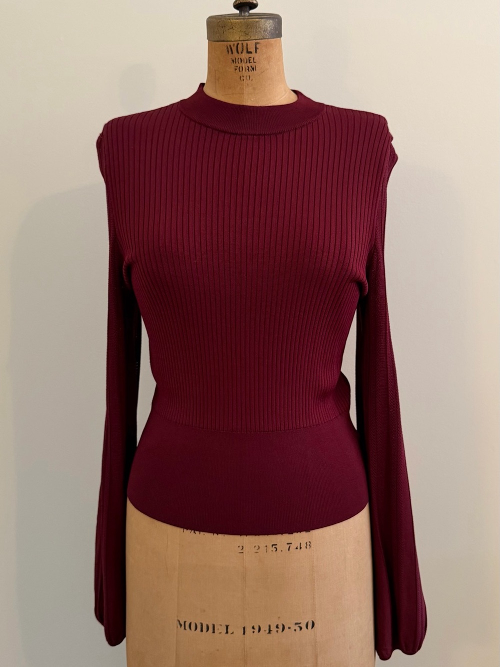 Express Long-Sleeve Ribbed Top in Deep Wine